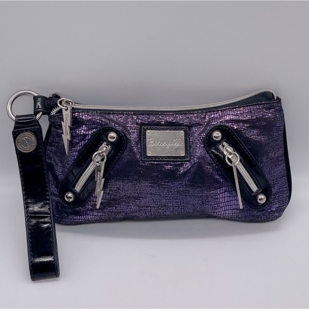 BETSEYVILLE METALLIC PURPLE LIZARD WRISTLET